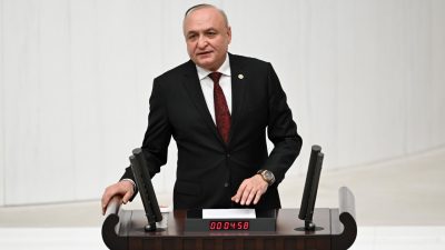 Gaziantep Milletvekili Melih Meriç, kent merkezinde uğradığı bıçaklı saldırı sonucu