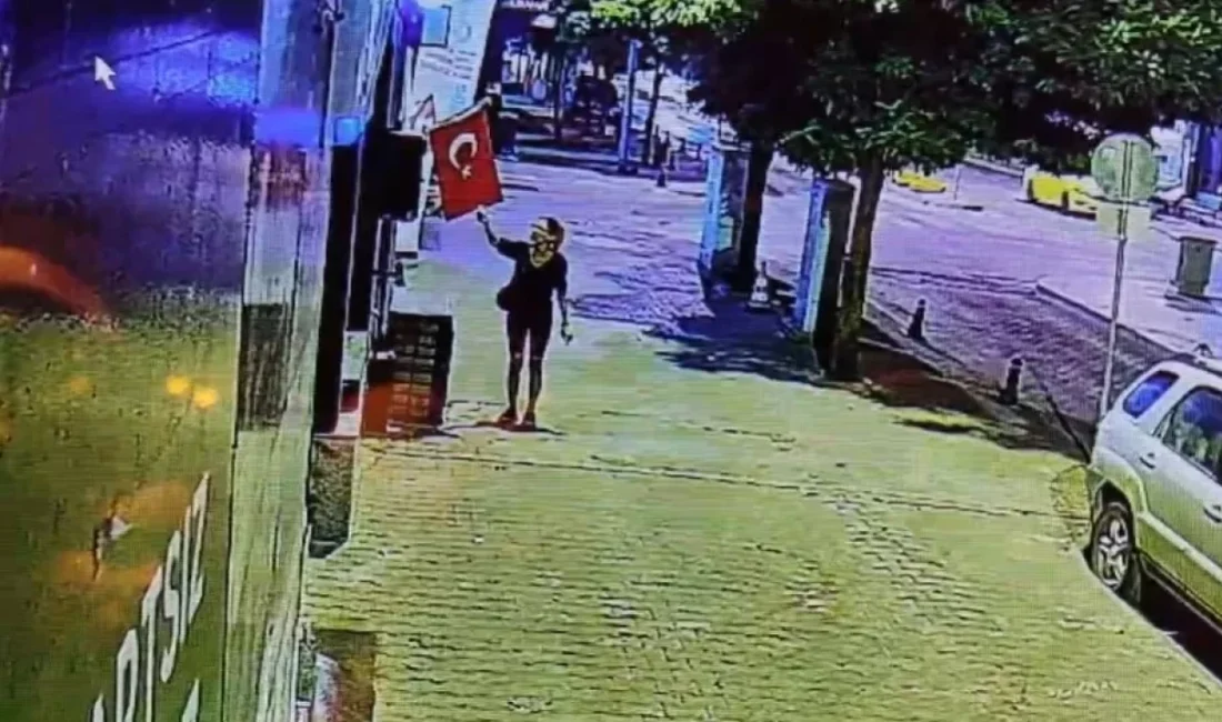Muğla'nın Menteşe ilçesinde, sabaha karşı bir iş yerinin önünde asılı