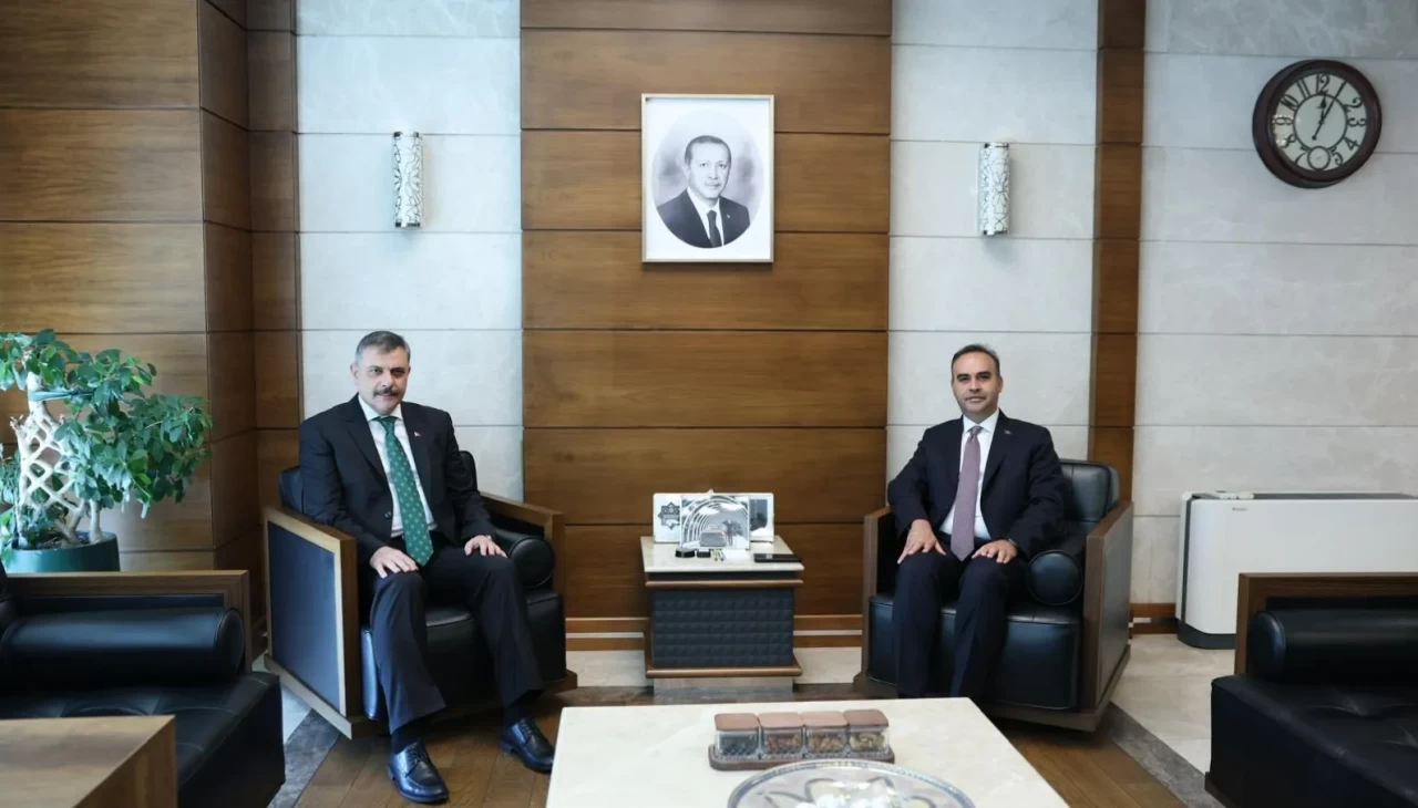 İçişleri Bakanı Mustafa Çiftçi, Sanayi ve Teknoloji Bakanı Mehmet Fatih