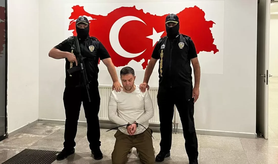 Hakkında kırmızı bültenle arama kararı bulunan ve 33 ayrı suçtan