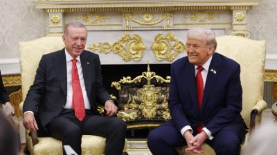 Cumhurbaşkanı Recep Tayyip Erdoğan, ABD Başkanı Donald Trump ile bir