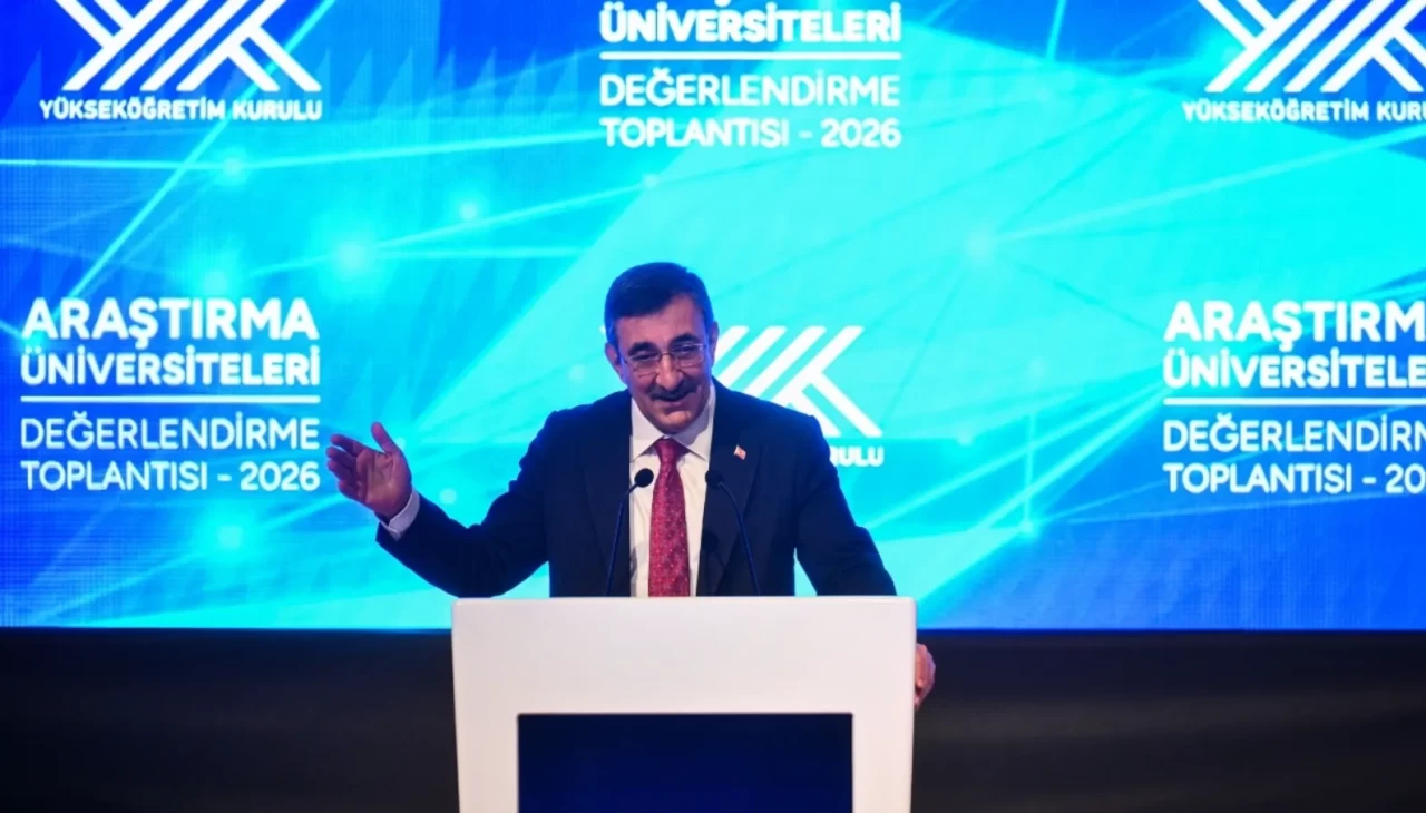 Cumhurbaşkanı Yardımcısı Cevdet Yılmaz, 2027 yılında başarılı uluslararası öğrencilerin araştırma