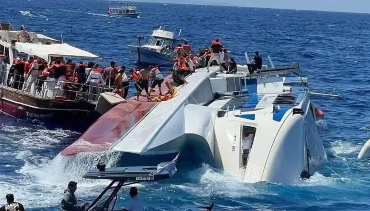 KKTC'nin Girne kenti açıklarında batan Filo Jet isimli yolcu gemisindeki
