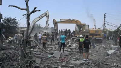 İsrail ordusunun Lübnan'ın güneyine son 3 günde düzenlediği şiddetli hava