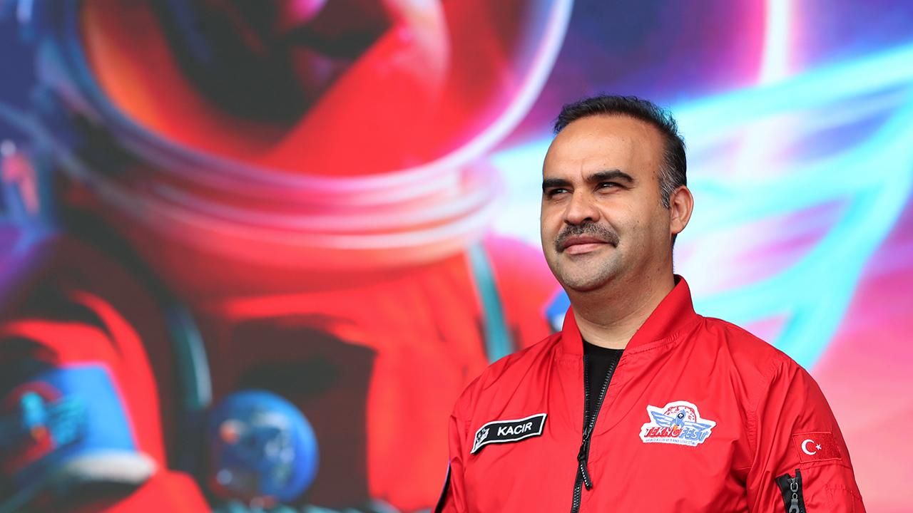 Sanayi ve Teknoloji Bakanı Mehmet Fatih Kacır, TÜBİTAK Gebze Yerleşkesi’nde
