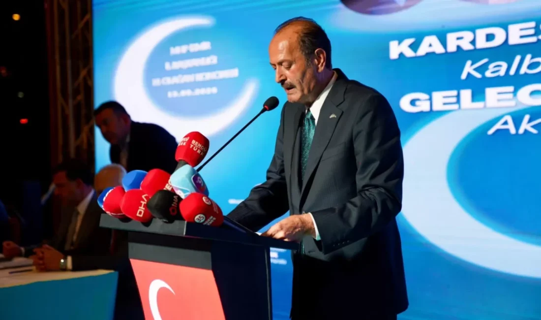 MHP Genel Sekreter Yardımcısı Tamer Osmanağaoğlu, İzmir İl Başkanlığı Olağan