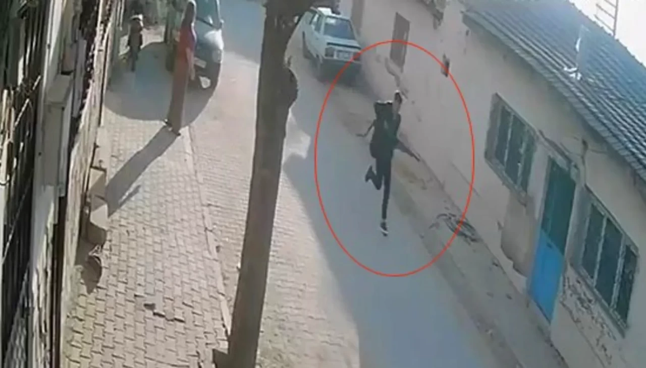 Manisa Turgutlu’da okul çevresinde öğrencileri hedef alan 15 yaşındaki saldırgan