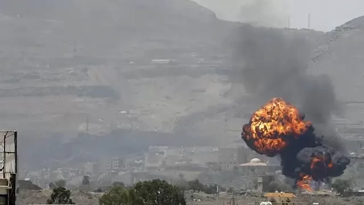 Yemen’de hükümet güçleri ile İran destekli Husiler arasındaki çatışmalar yeniden