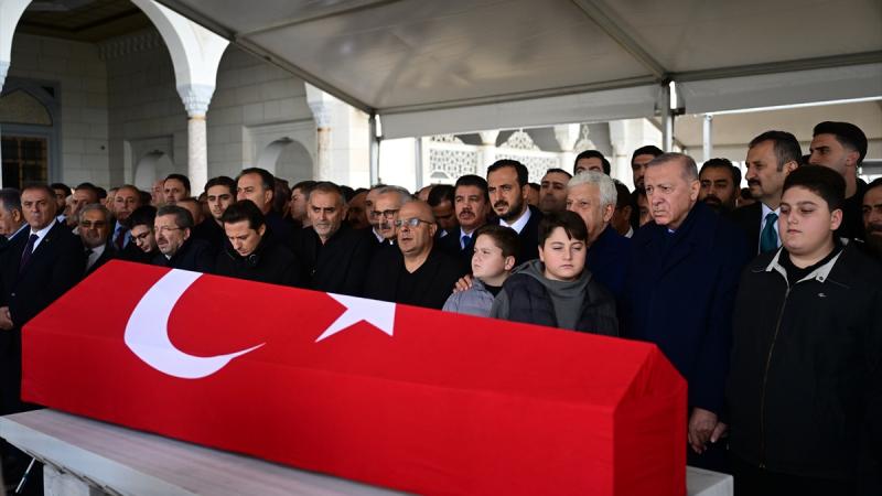 Anadolu Otoyolu'nun Düzce geçişinde geçirdiği elim trafik kazasında hayatını kaybeden